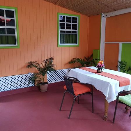 Salz Cozy Inn Roseau Dış mekan fotoğraf